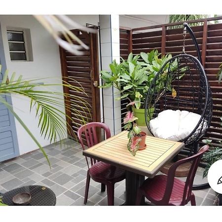 Appartements Et Chambres En Coeur De Ville Saint-Denis - Entree Autonome - Check In 14H30- 外观 照片