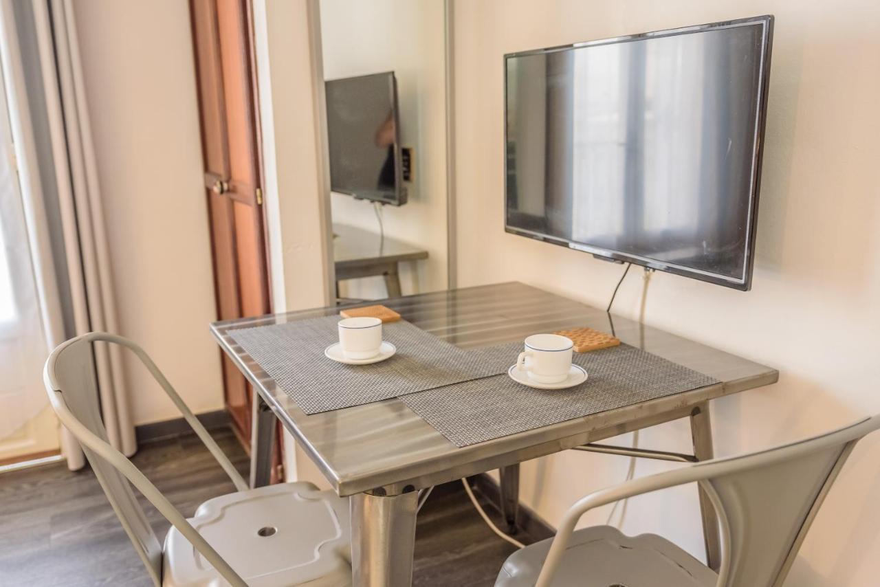 Appartements Et Chambres En Coeur De Ville Saint-Denis - Entree Autonome - Check In 14H30- 外观 照片