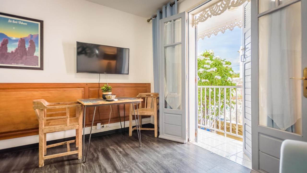 Appartements Et Chambres En Coeur De Ville Saint-Denis - Entree Autonome - Check In 14H30- 外观 照片