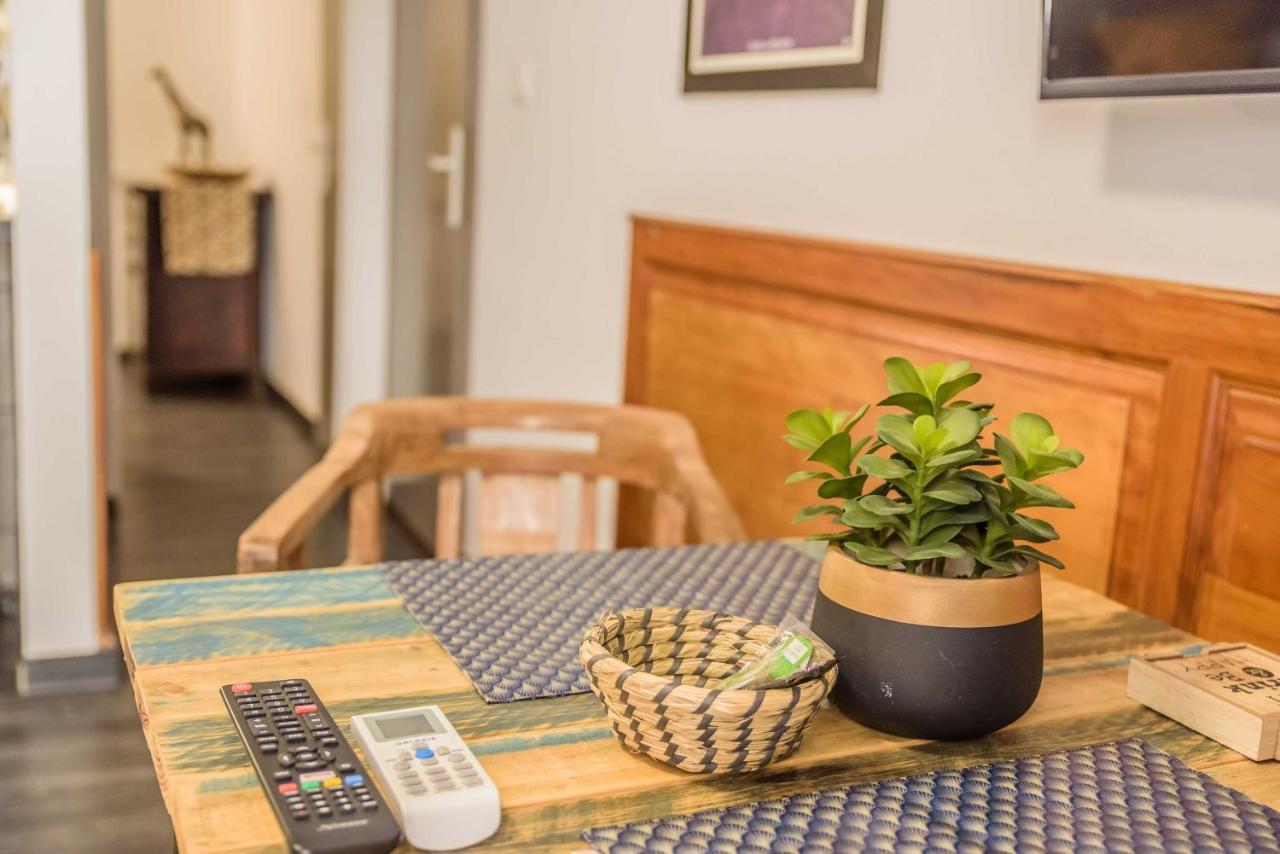 Appartements Et Chambres En Coeur De Ville Saint-Denis - Entree Autonome - Check In 14H30- 外观 照片